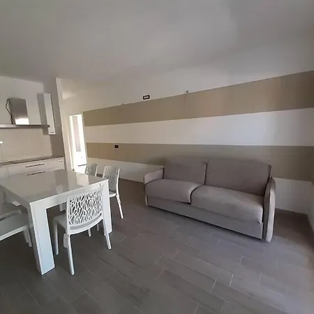 Alexia A Pochi Passi Dal Mare Confort Con Box Auto Apartament Alassio